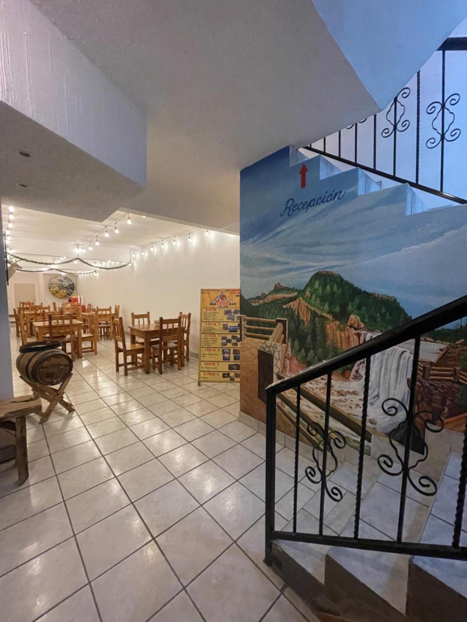 קריל Hotel Towi מראה חיצוני תמונה